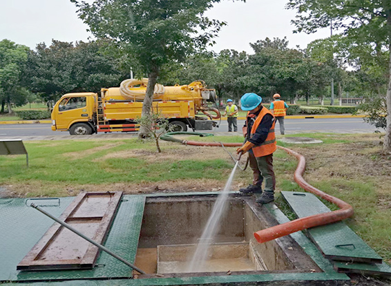 泸水化油池清理